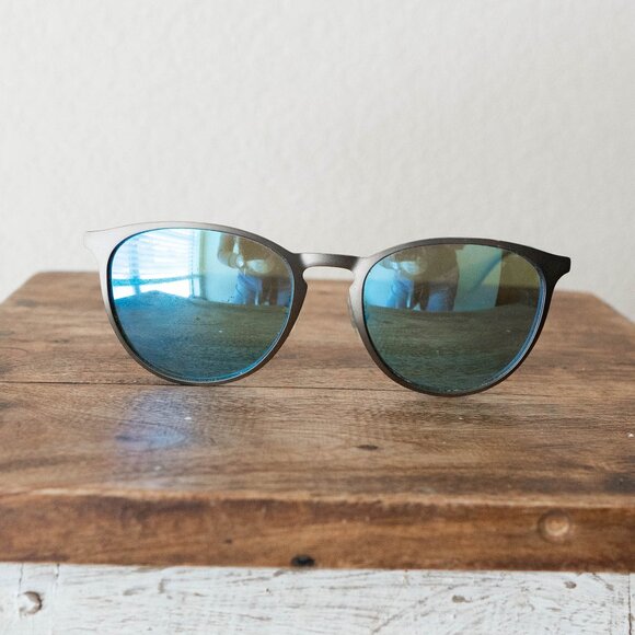 Ray-Ban Erika RB3539 Gray Metal Sunglasses Green Photochromic Lenses main image 4